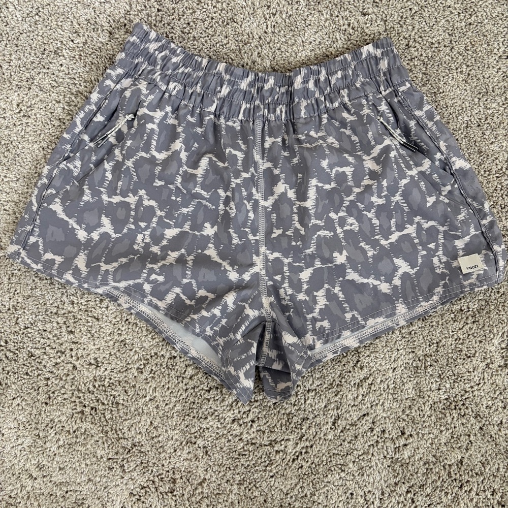 Vuori Dash Short Women's Gray Patterned Size S